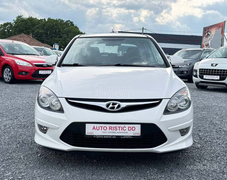 Hyundai i30 T O P  BESPREK0RAN