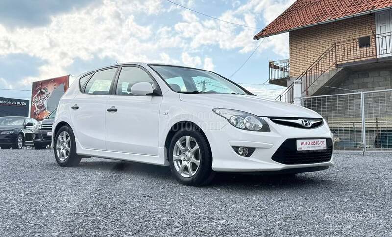Hyundai i30 T O P  BESPREK0RAN