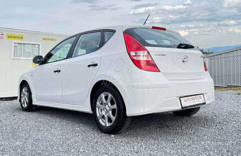 Hyundai i30 T O P  BESPREK0RAN