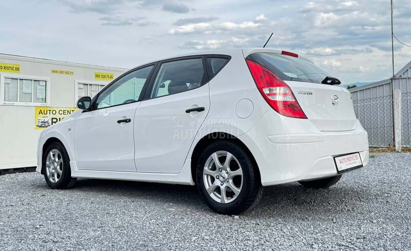 Hyundai i30 T O P  BESPREK0RAN