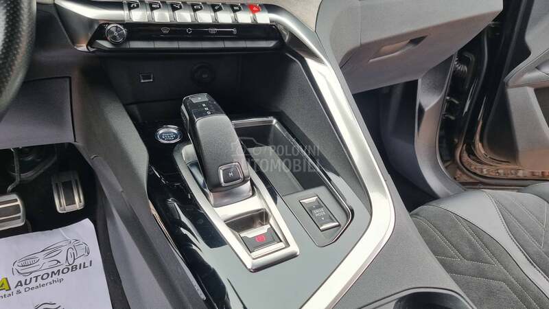 Peugeot 5008 2.0 GT LINE/180