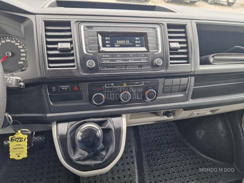 Volkswagen Transporter T6 2.0 TDI L1H1