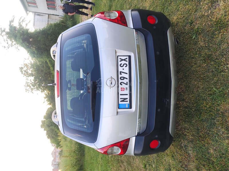 Opel Antara 