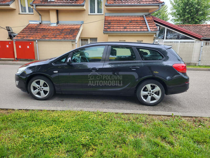 Opel Astra J 1.4