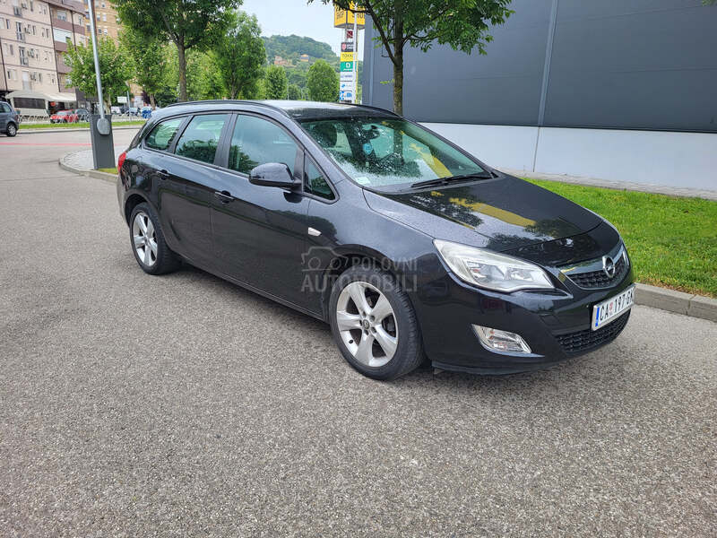 Opel Astra J 1.4
