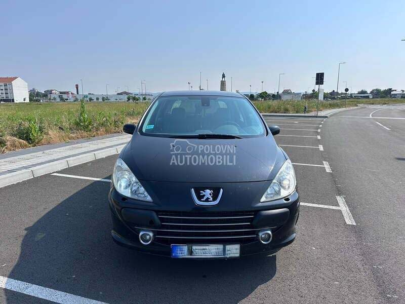 Delovi za Peugeot 307 2002 - 2016. god.