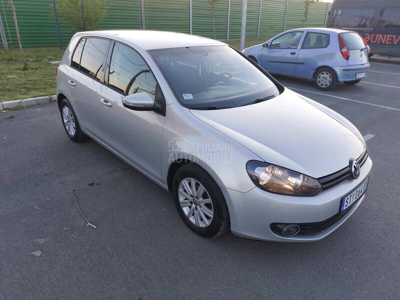 Volkswagen Golf 6 1.6 NOV U SRB