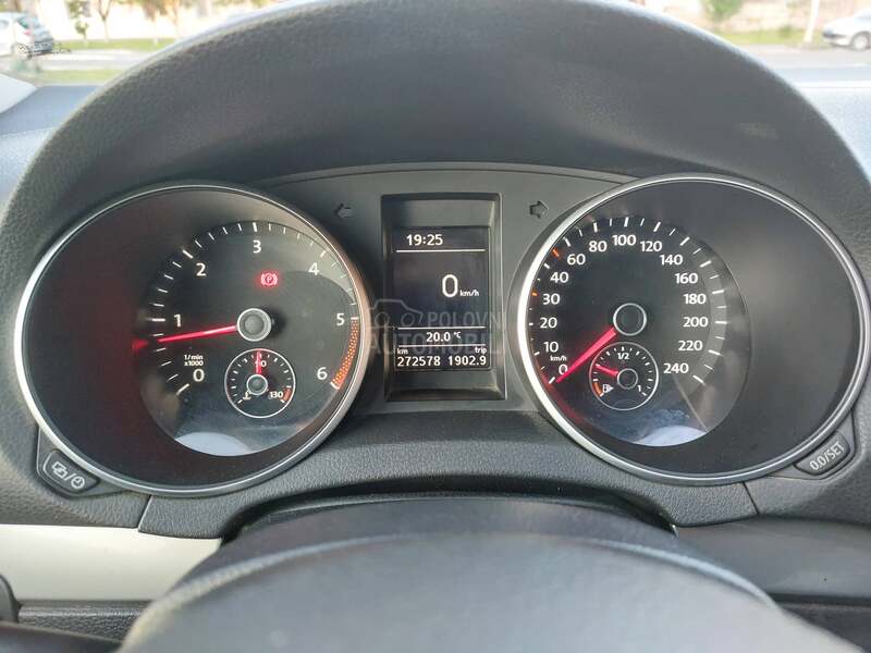 Volkswagen Golf 6 1.6 NOV U SRB