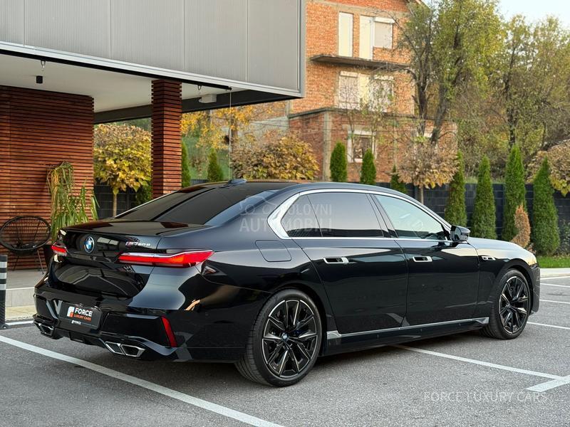 BMW M760e xDrive M Sport