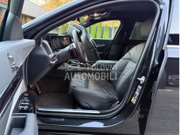 BMW M760e xDrive M Sport slika 13