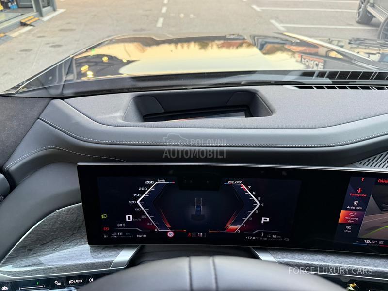 BMW M760e xDrive M Sport