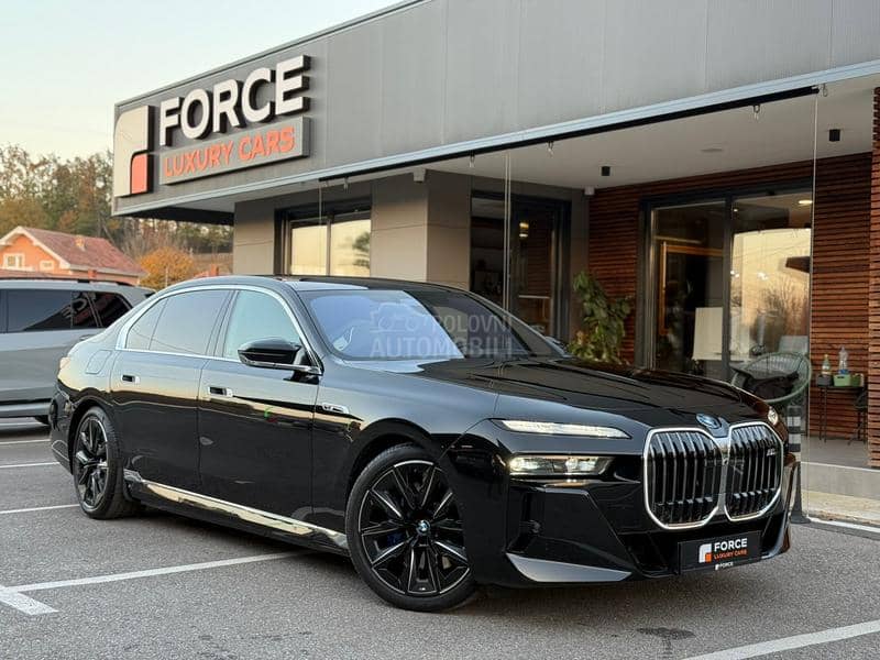 BMW M760e xDrive M Sport