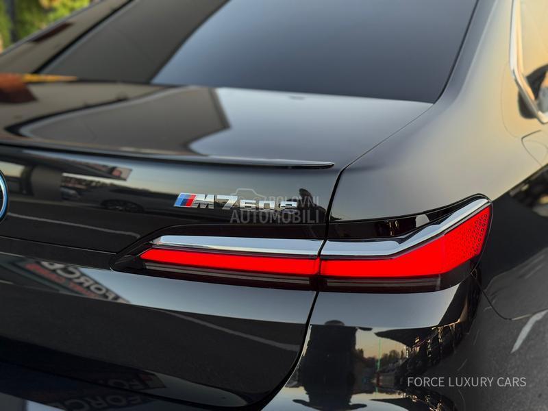 BMW M760e xDrive M Sport