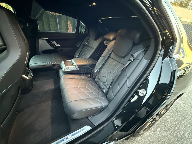 BMW M760e xDrive M Sport