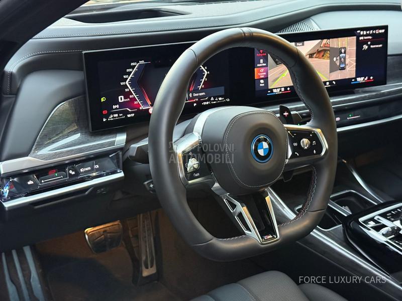 BMW M760e xDrive M Sport