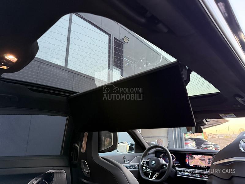 BMW M760e xDrive M Sport