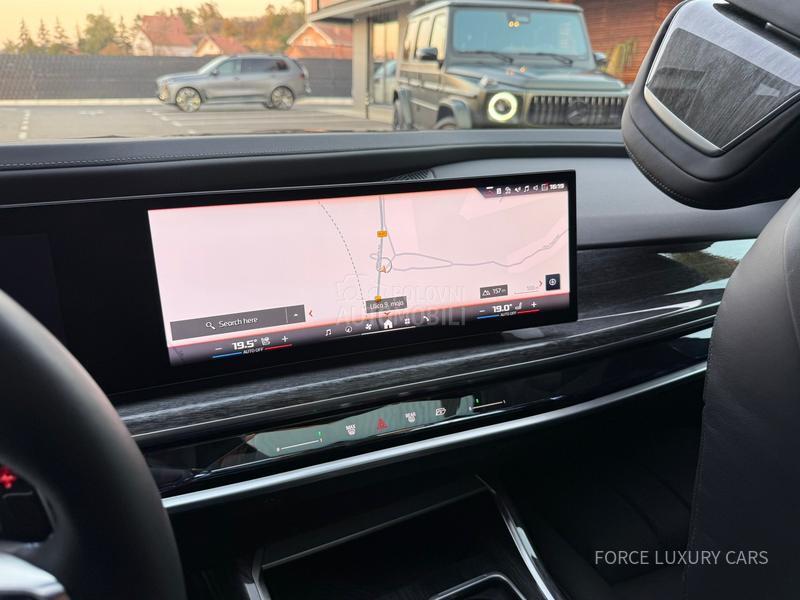 BMW M760e xDrive M Sport