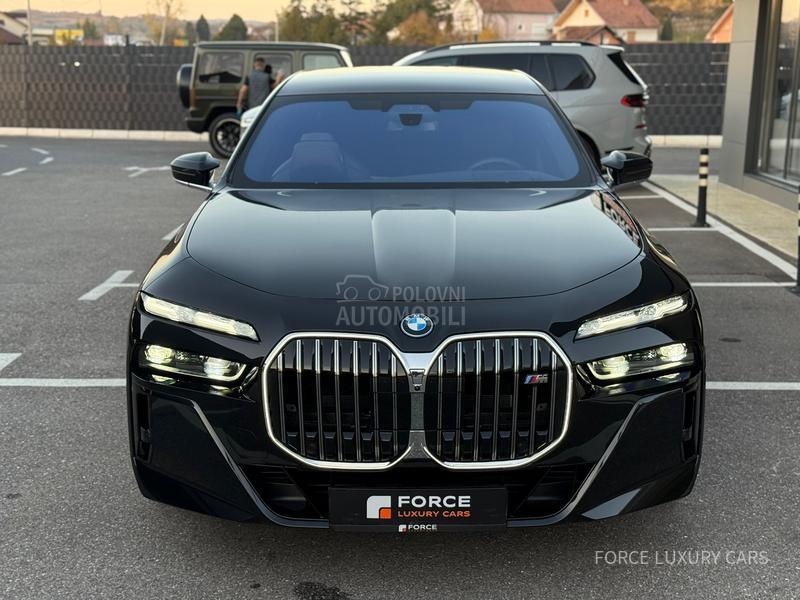 BMW M760e xDrive M Sport