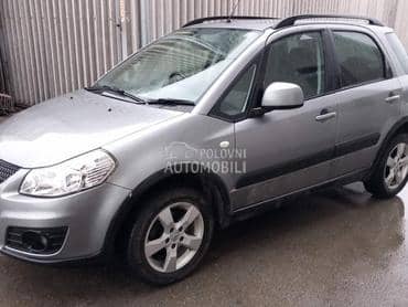 Stakla za Suzuki SX4
