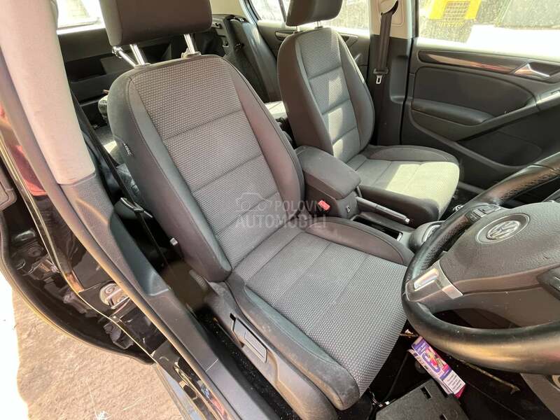 Volkswagen Golf 6 1.6 CAYC 2012. god. -  kompletan auto u delovima