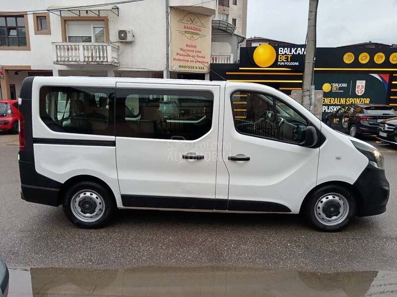 Opel Vivaro 1.6cdti 8plus1