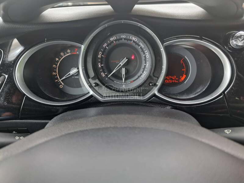 Citroen DS3 1,4  70 K W DOBA R