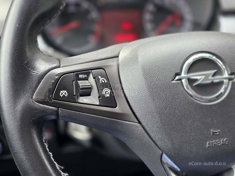 Opel Corsa E 1.4 TNG