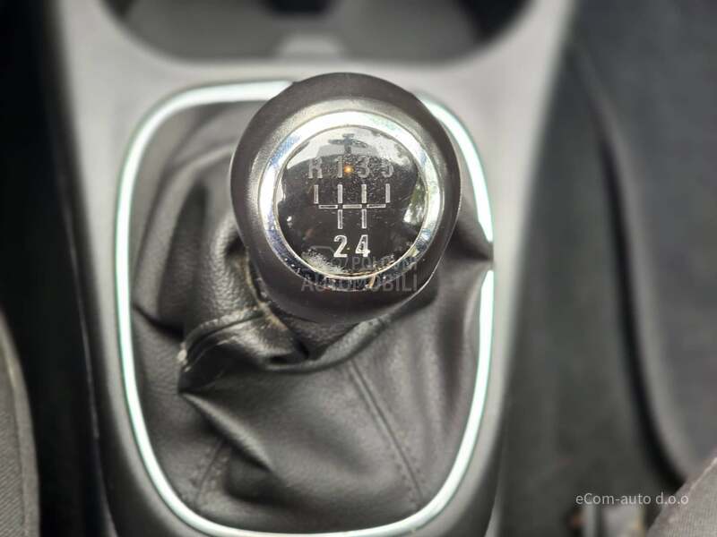 Opel Corsa E 1.4 TNG