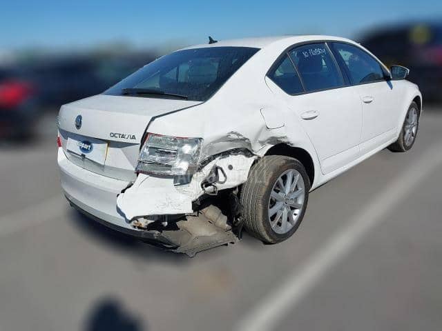 Škoda Octavia 2.0 CKFC 2015. god. -  kompletan auto u delovima