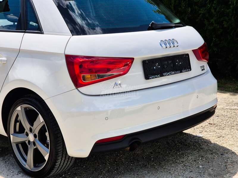 Audi A1 1.0 TFSI/CH/