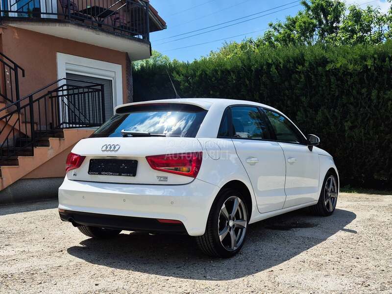Audi A1 1.0 TFSI/CH/