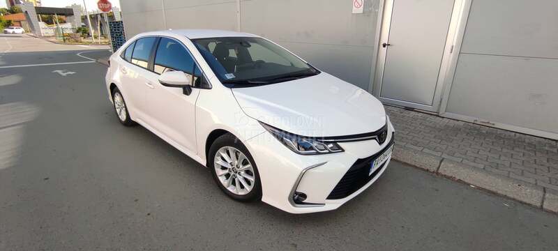 Toyota Corolla Luna