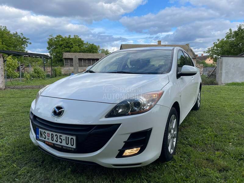 Mazda 3 PERLA