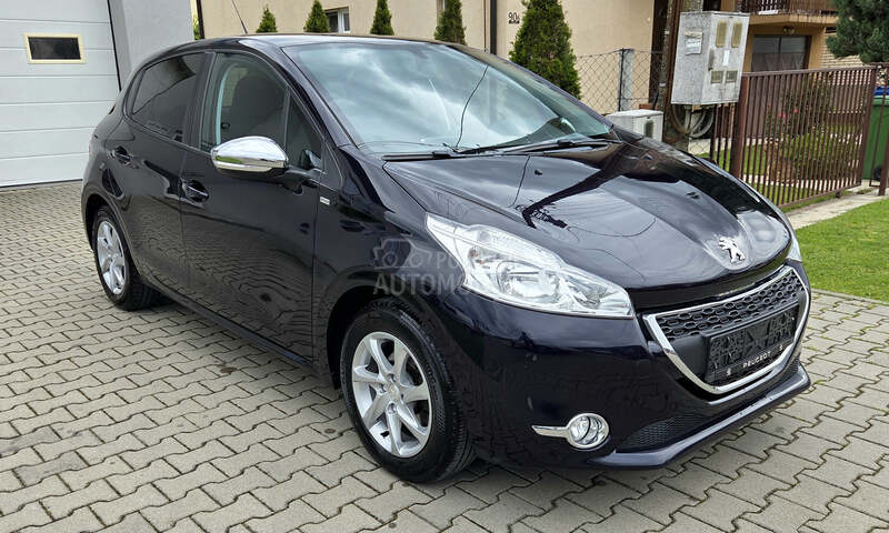 Peugeot 208 1.2 Style NOV