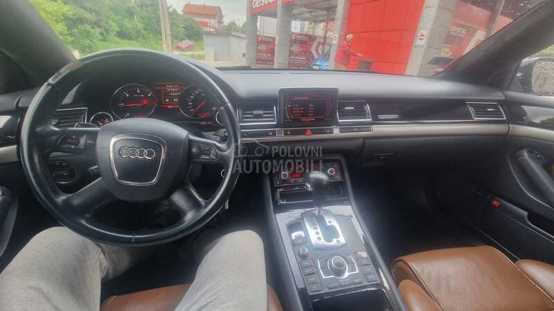 Audi A8 quatrro