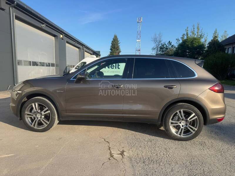 Porsche Cayenne S HYBRID