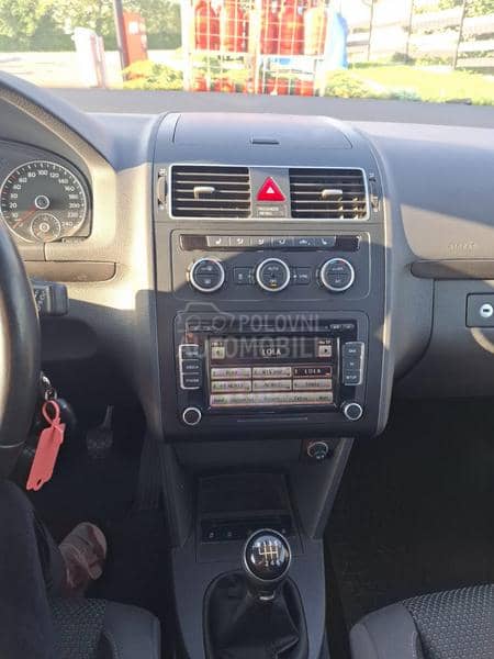 Volkswagen Touran 