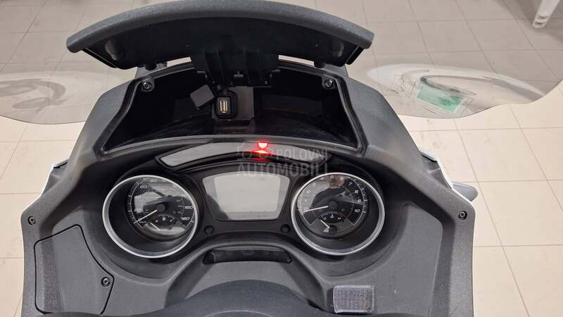 Piaggio Mp3 300 b kategorija ABS