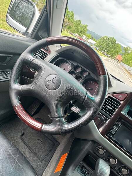 Mitsubishi Pajero 3.5 GDI CH