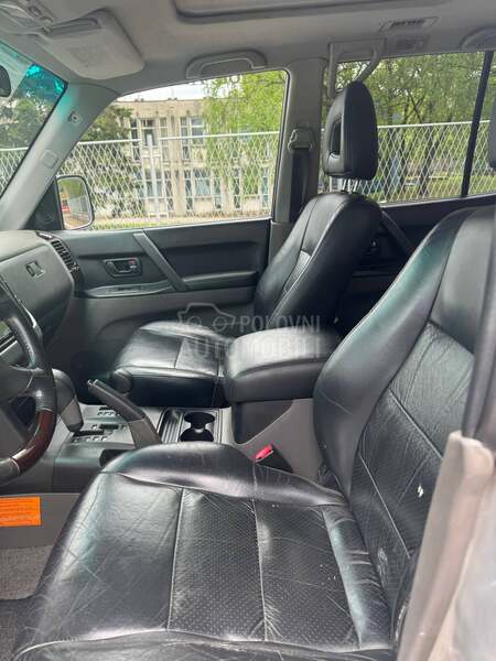Mitsubishi Pajero 3.5 GDI CH