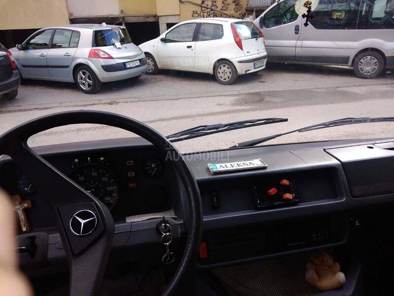 Mercedes Benz 208 208