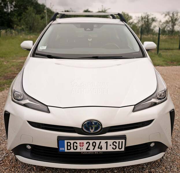 Toyota Prius 4x4
