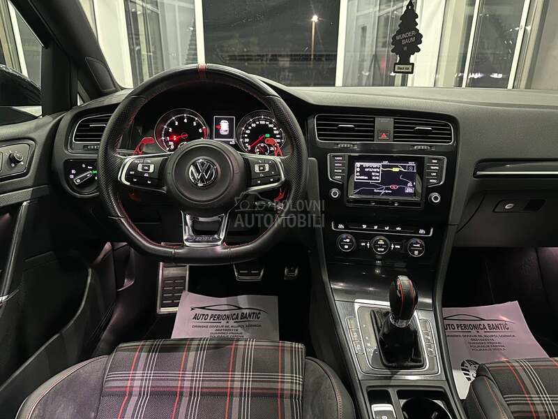 Volkswagen Golf 7 GTI PERFORMANCE DSG