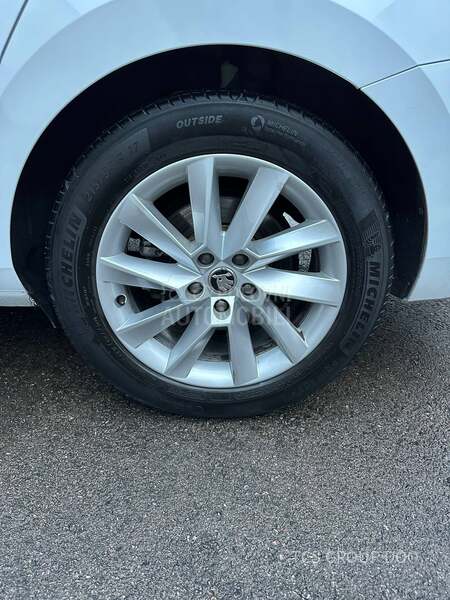 Škoda Superb 2.0TDI/PERLA/68000