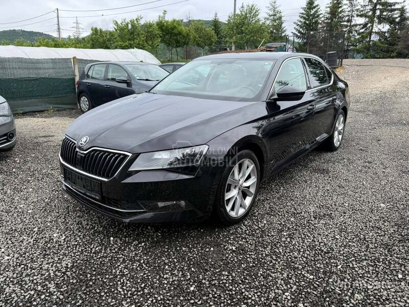 Škoda Superb 2,0 TDI DSG