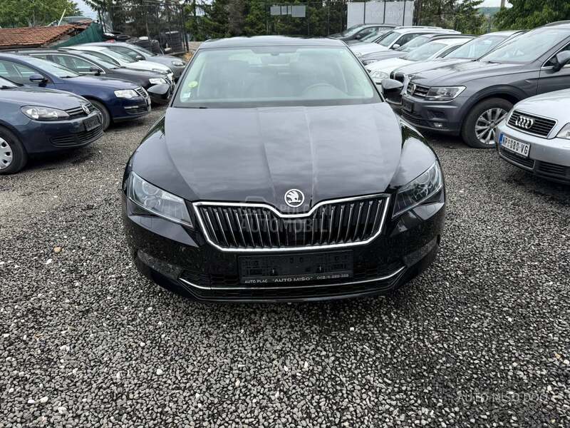 Škoda Superb 2,0 TDI DSG