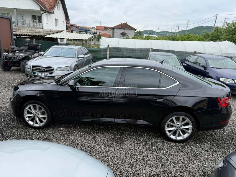 Škoda Superb 2,0 TDI DSG
