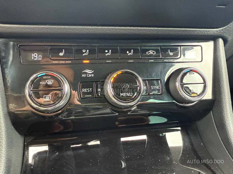 Škoda Superb 2,0 TDI DSG