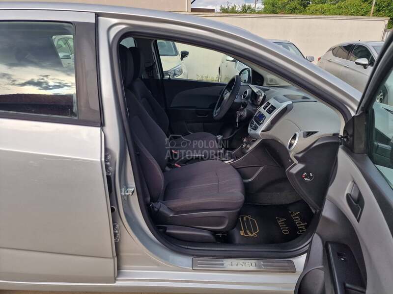 Chevrolet Aveo 