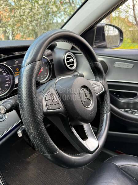 Mercedes Benz E Klasa 654 2017. god. -  kompletan auto u delovima